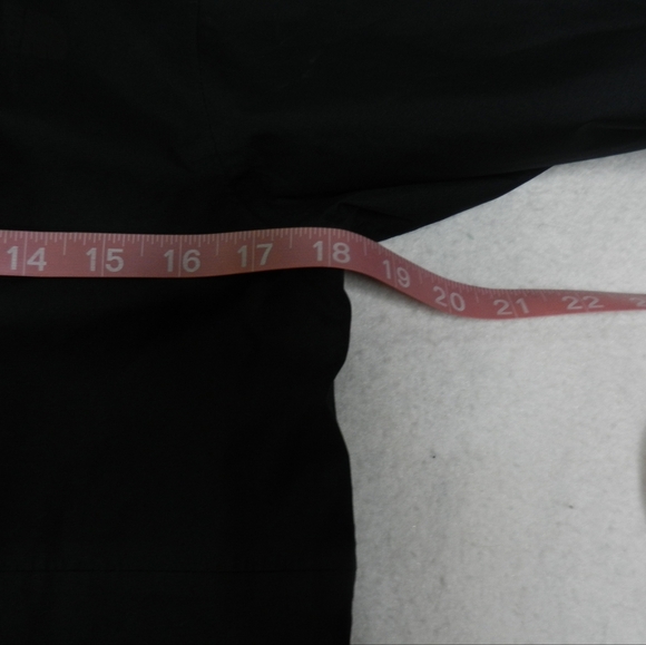 The North Face Jacket Boys Medium Black Mesh Lined Winter Outerwear Skiing - Picture 14 of 14